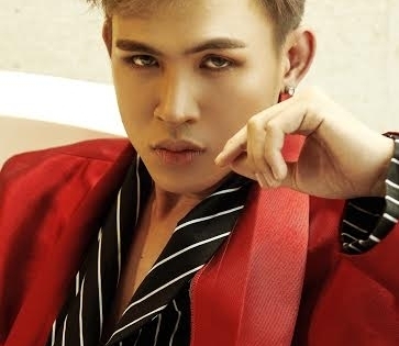 Mỹ nam Hồ Đức Lợi trở lại showbiz với nghệ danh LOY