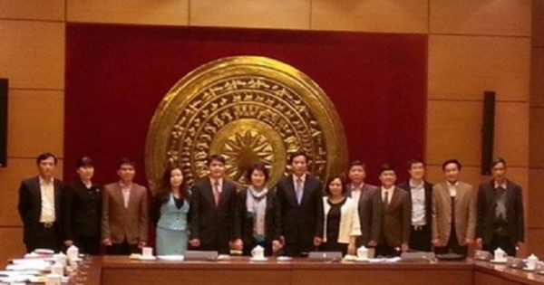 Quốc hội ra mắt Ban Thư ký