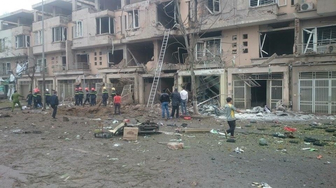 Cận cảnh hiện trường vụ nổ lớn kinh ho&agrave;ng tại H&agrave; Nội