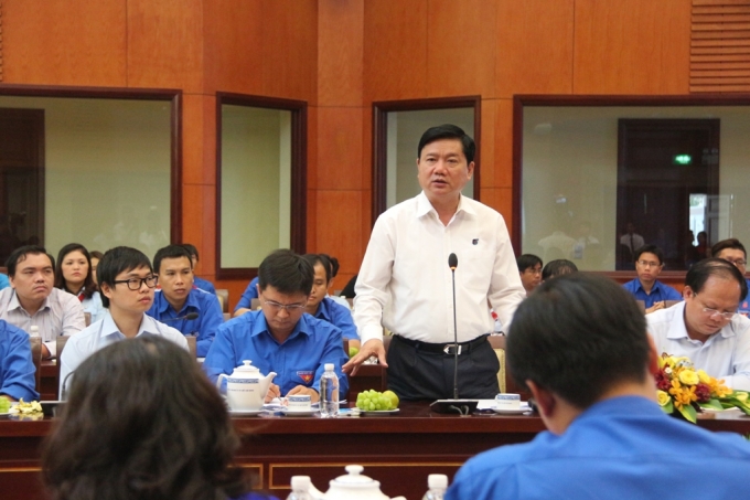 B&iacute; thư Th&agrave;nh ủy Đinh La Thăng y&ecirc;u cầu kiểm điểm c&aacute;c gi&aacute;m đốc sở vắng họp