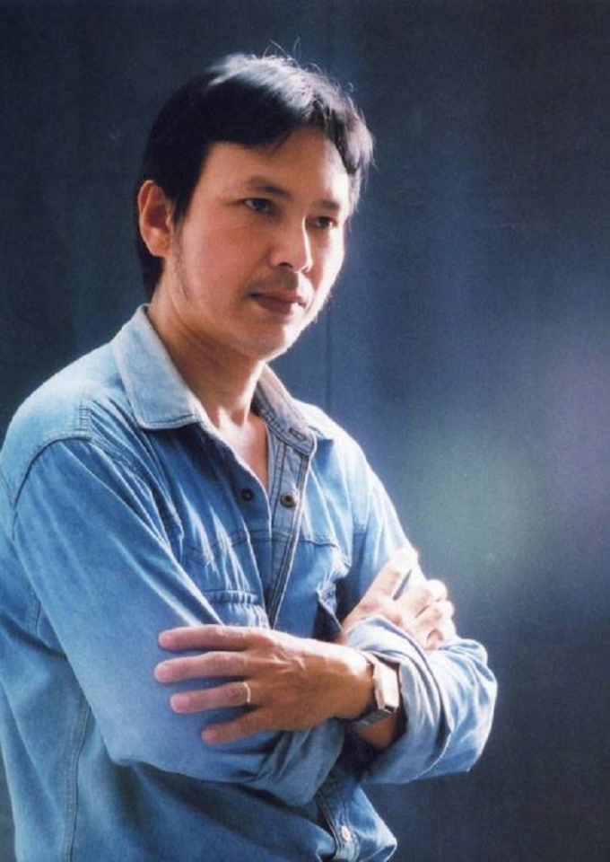 Nh&agrave; thơ, nh&agrave; b&aacute;o T&acirc;n Linh.