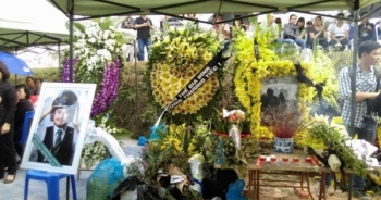 Kết thúc tang lễ Rocker Trần Lập: Chính thức chia lìa âm - dương!