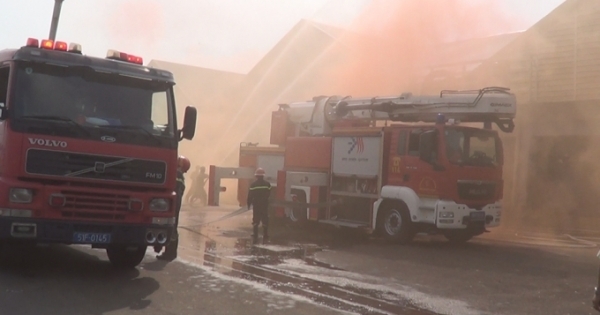 TP HCM: Diễn tập PCCC tại Chợ nông sản Thủ Đức