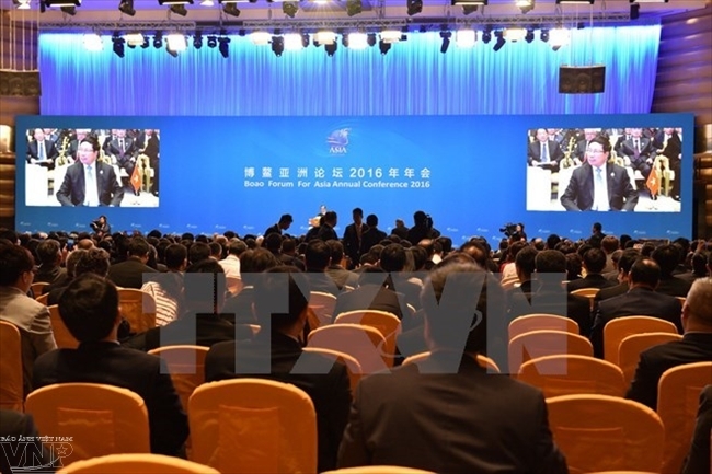 Ph&oacute; Thủ tướng, Bộ trưởng Ngoại giao Phạm B&igrave;nh Minh tại phi&ecirc;n khai mạc Diễn đ&agrave;n ch&acirc;u &Aacute; B&aacute;c Ngao&nbsp;(Ảnh: Yến-Ki&ecirc;n/TTXVN).