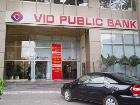 Thu hồi giấy ph&eacute;p hoạt động của Ng&acirc;n h&agrave;ng li&ecirc;n doanh VID Public Bank