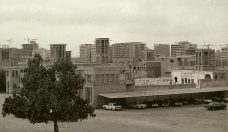 C&aacute;c c&ocirc;ng tr&igrave;nh kiến tr&uacute;c đơn sơ 60 năm trước.