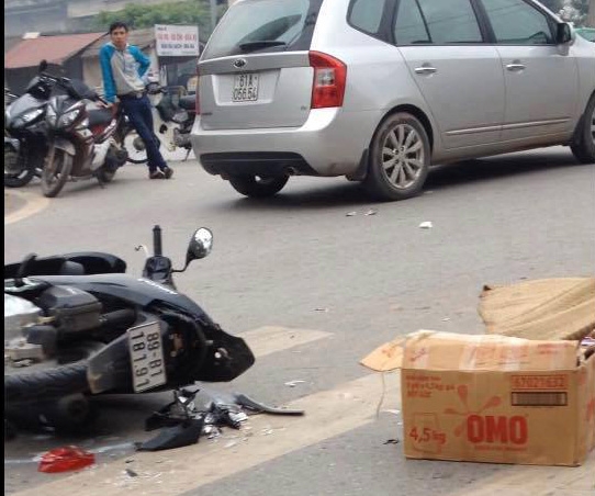 Hiện trường xảy ra vụ tại nạn.(Ảnh bạn đọc cung cấp)