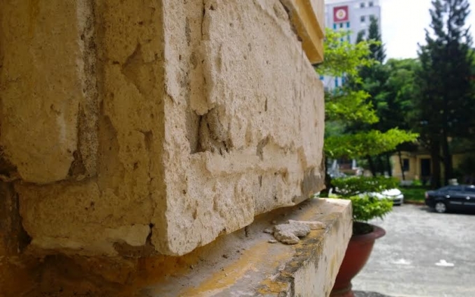 Cận cảnh sự xuống cấp của trụ sở t&ograve;a &aacute;n 130 tuổi ở S&agrave;i G&ograve;n