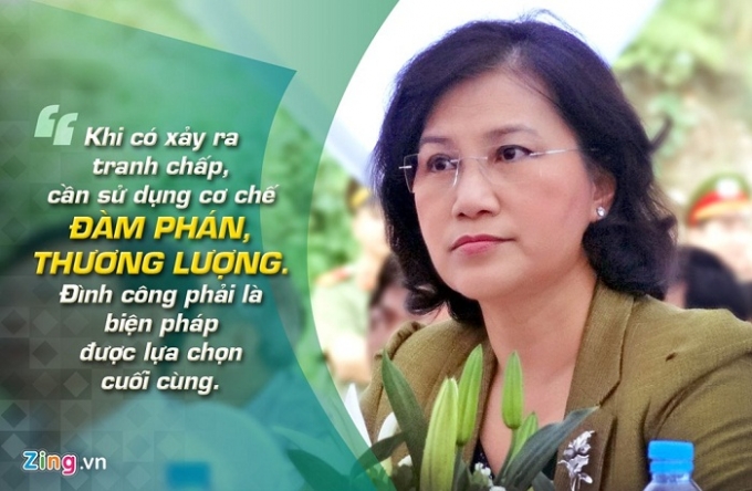 Lần đầu ti&ecirc;n đăng đ&agrave;n trả lời chất vấn trước Quốc hội ng&agrave;y 31/5/2008, b&agrave; Nguyễn Thị Kim Ng&acirc;n khi đ&oacute; l&agrave; Bộ trưởng Bộ Lao động - Thương binh &amp;amp;amp; X&atilde; hội đụng ngay vấn đề n&oacute;ng: đ&igrave;nh c&ocirc;ng.