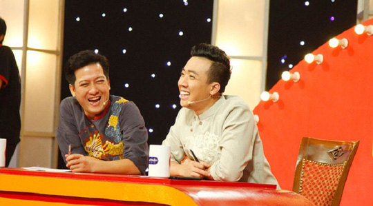 Qu&aacute; sức t&agrave;o lao v&agrave; v&ocirc; bổ.