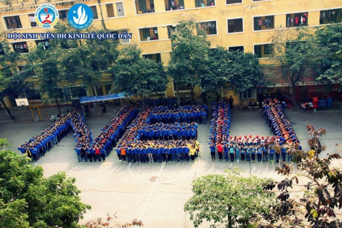 Sinh vi&ecirc;n trường ĐH Kinh tế Quốc d&acirc;n.&nbsp;(Ảnh:&nbsp;toplist.vn).