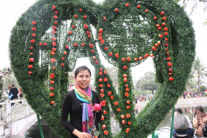 Trực tuyến: Lễ khai mạc kết th&uacute;c, du kh&aacute;ch bắt đầu được v&agrave;o thăm vườn hồng