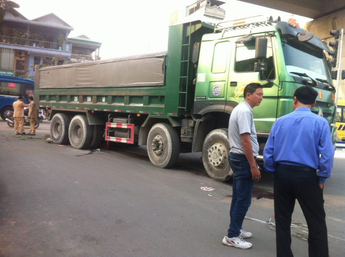 Lực lượng chức năng c&oacute; mặt ngay sau sự việc xảy ra.