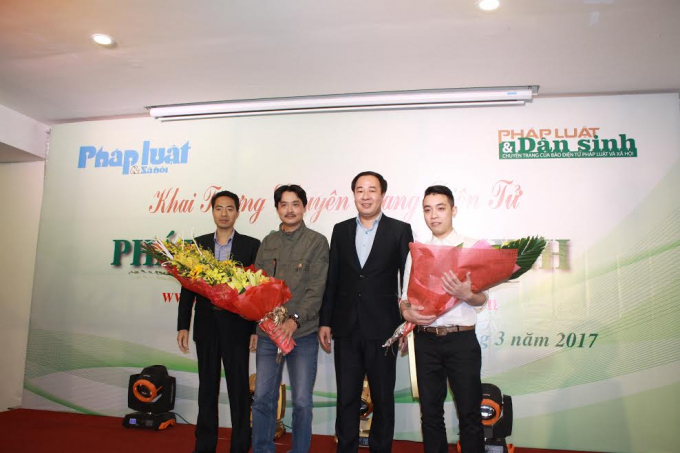 &Ocirc;ng Nguyễn H&ugrave;ng Sơn, Thư k&yacute; t&ograve;a soạn trang Ph&aacute;p luật &amp;amp;amp; D&acirc;n sinh giới thiệu nội dung chuy&ecirc;n trang