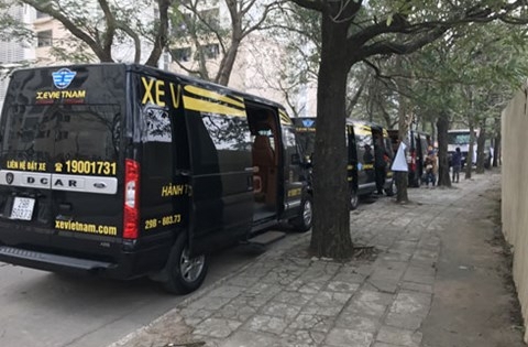 Truy phạt hàng loạt xe dù dạng VIP Limousine