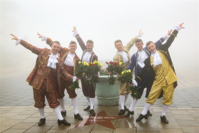 8/3 vui tưng bừng tại B&agrave; N&agrave; Hills