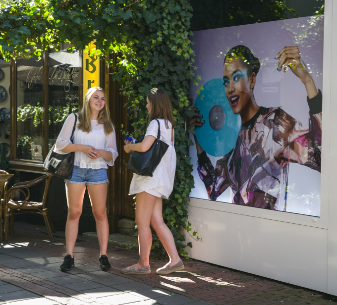 C&aacute;c c&ocirc; g&aacute;i H&agrave; Lan của thế kỷ 21.