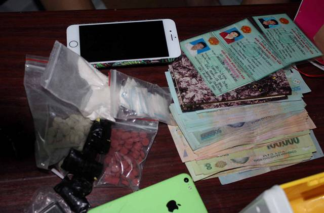 Tang vật c&ocirc;ng an thu giữ.