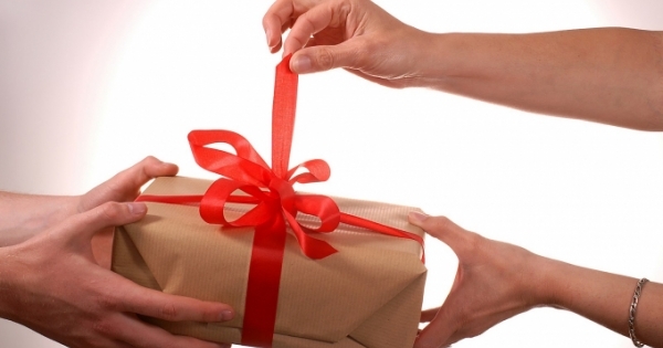 Tuyệt chiêu chọn quà 08/3 theo cung hoàng đạo "đốn tim" các nàng