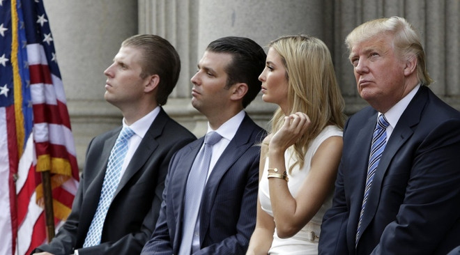 C&ocirc; v&agrave; hai anh em trai - Eric, Donald Jr. nắm c&aacute;c chức vụ l&atilde;nh đạo tại Trump Organization. Văn ph&ograve;ng của họ cũng ngay gần Trump Tower.