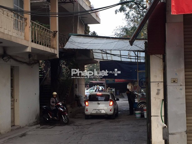 Gần một trăm chiếc xe được tr&ocirc;ng giữ mỗi ng&agrave;y