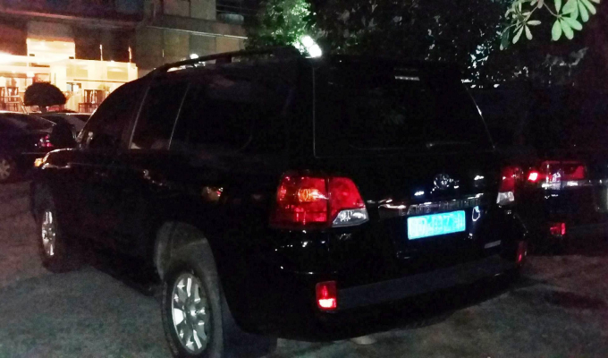 Chiếc xe&nbsp;Toyota Land Cruiser 4.7 VX c&oacute; BKS 80A - 167.68