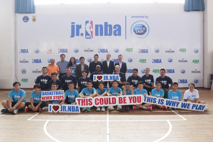 Jr.NBA lần thứ 4 trở lại với sự đồng h&agrave;nh của nh&atilde;n h&agrave;ng C&ocirc; G&aacute;i H&agrave; Lan.