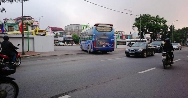 Hé lộ nguyên nhân nhà xe Hưng Thành qua mặt cơ quan chức năng ở Huế: Lỗi ở cái cổng...?