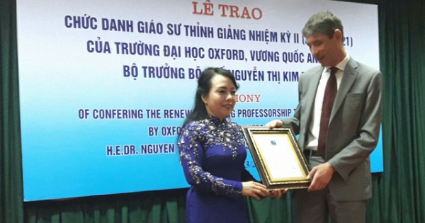 Bộ trưởng Y tế là Giáo sư thỉnh giảng Đại học Oxford danh tiếng