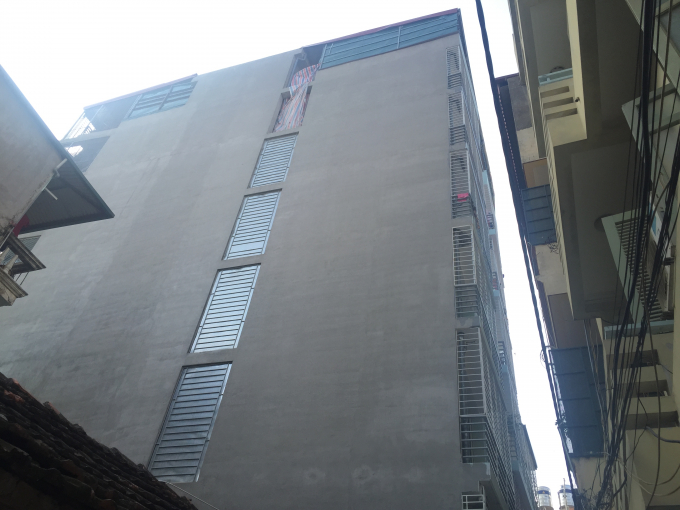 Chung cư mini x&acirc;y dựng tr&aacute;i ph&eacute;p, tr&agrave;n lan tại H&agrave; Nội.