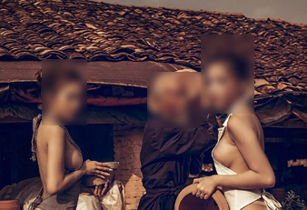 Một trong những bức ảnh trong bộ