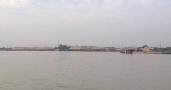 Thái Bình: Xua đuổi “cát tặc”, một người dân bị bắn trọng thương