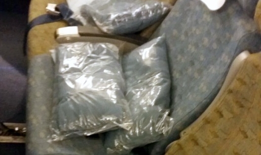 Truy tố cựu nữ tiếp viên hàng không buôn lậu vàng