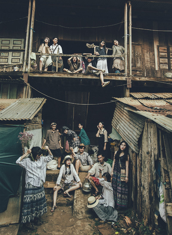 Bộ ảnh mang đậm chất Vintage của c&aacute;c bạn học sinh Trường THPT Hồng Đức đang nhận được sự quan t&acirc;m rất lớn từ cộng đồng mạng.