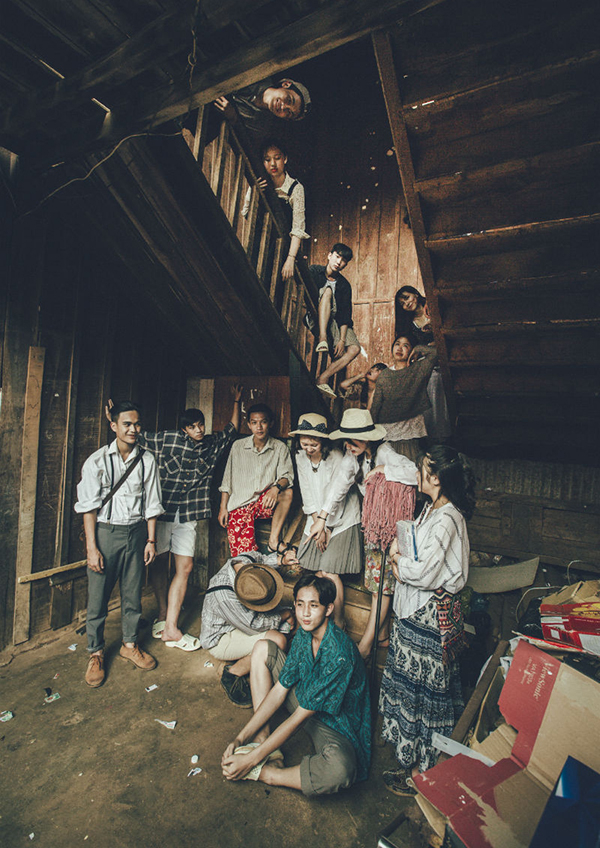 Do tốn kh&aacute; nhiều c&ocirc;ng chuẩn bị n&ecirc;n bộ ảnh phải mất 2 tuần mới ho&agrave;n th&agrave;nh, thậm ch&iacute; trong l&uacute;c thực hiện nh&oacute;m bạn trẻ cũng gặp kh&ocirc;ng &iacute;t kh&oacute; khăn.