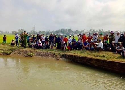 Quảng Ngãi: Điều tra vụ vợ đốt chồng rồi nhảy sông tự vẫn