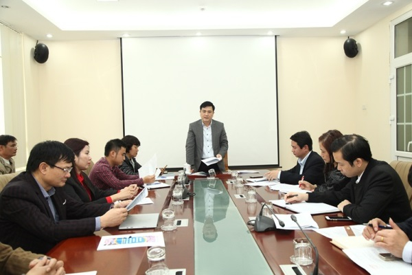 &Ocirc;ng Vũ Việt Văn, Ph&oacute; chủ tịch UBND tỉnh ph&aacute;t biểu chỉ đạo tại hội nghị.