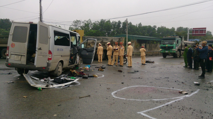 Hiện trường vụ tai nạn thương t&acirc;m.