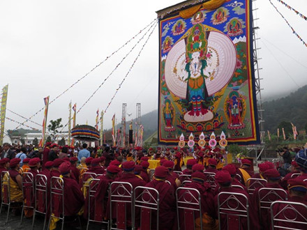 Đ&acirc;y l&agrave; Ph&aacute;p bảo được Đức Gyalwang Drukpa - bậc được k&iacute;nh ngưỡng rộng khắp l&agrave; h&oacute;a th&acirc;n Phật Quan &Acirc;m, ban tặng Đại Bảo Th&aacute;p T&acirc;y Thi&ecirc;n.