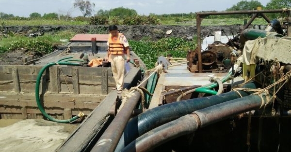 Đồng Nai: Bắt quả tang nhiều vụ “cát tặc”