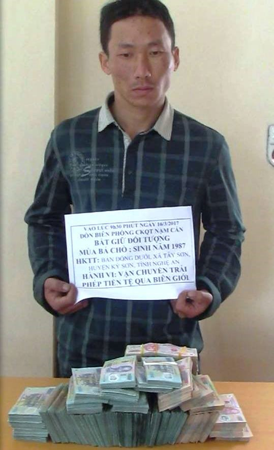 M&ugrave;a B&aacute; Ch&ograve; tại cơ quan điều tra. (Ảnh: Zing.vn)