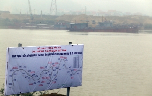 Thủ tướng yêu cầu Bộ Giao thông dừng cấp phép nạo vét luồng sông