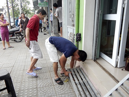 Huế bắt đầu ra qu&acirc;n &ldquo;giải cứu&rdquo; vỉa h&egrave;