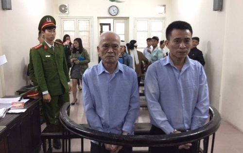 Hà Nội: Đoạt mạng cháu tiểu tiện trước cổng nhà, cậu ruột lãnh án