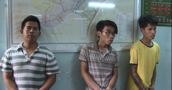 TP HCM: Bắt giữ 3 đối tượng mua bán ma túy, tàng trữ vũ khí quân dụng