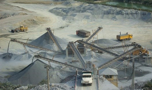 Thiếu minh bạch trong khai kho&aacute;ng: Nhận diện h&agrave;nh vi &ldquo;n&eacute;&rdquo; ph&iacute;, vứt bỏ t&agrave;i nguy&ecirc;n