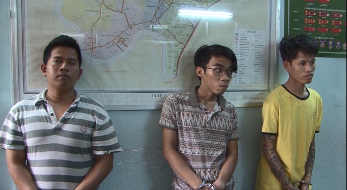 Ba đối tượng tại cơ quan c&ocirc;ng an.