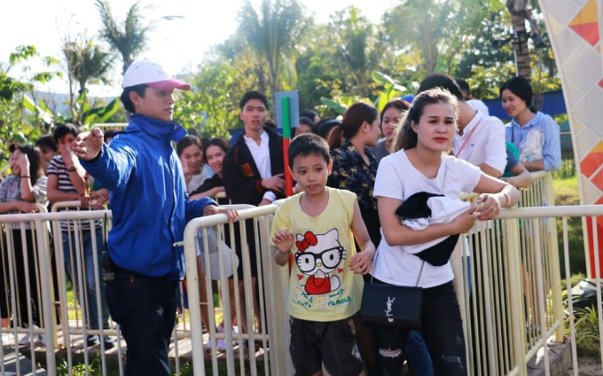 C&ocirc;ng vi&ecirc;n ch&acirc;u &Aacute; trở th&agrave;nh điểm thu h&uacute;t người d&acirc;n Đ&agrave; Nẵng trong ng&agrave;y cuối tuần.