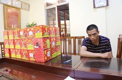 Lạng Sơn: Bắt giữ đối tượng vận chuyển số lượng pháo “khủng”