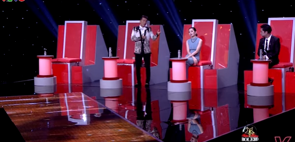 Thần tượng Bolero 2017 tập 3: Ngồi im tr&ecirc;n ghế n&oacute;ng, Ngọc Sơn vẫn chiến thắng 3 HLV hoạt ng&ocirc;n